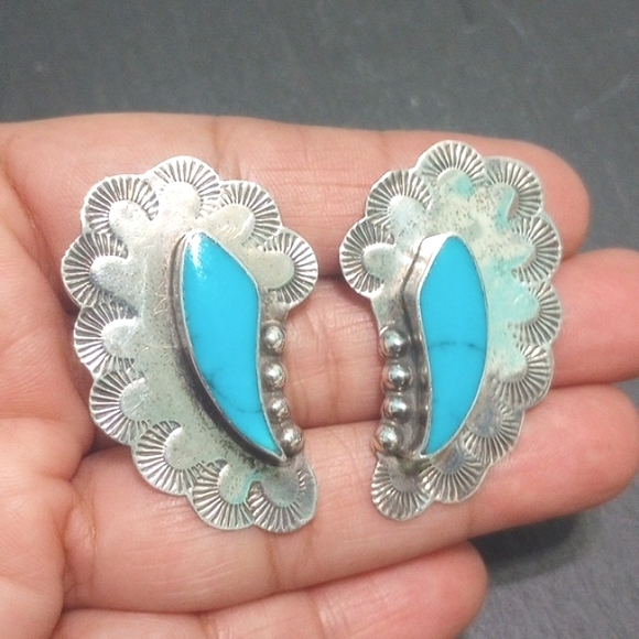 Taxco Vintage Turquoise Scalloped Leaf Stamped Sterling Earrings